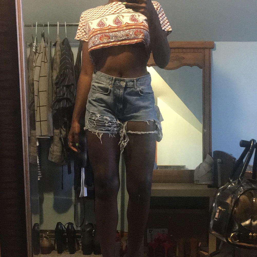 Distressed shorts
